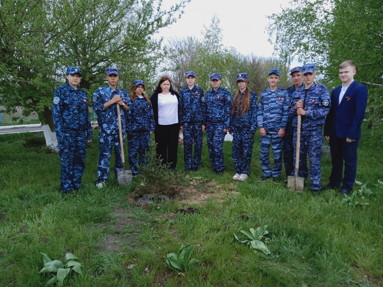 Аллее выпускников.